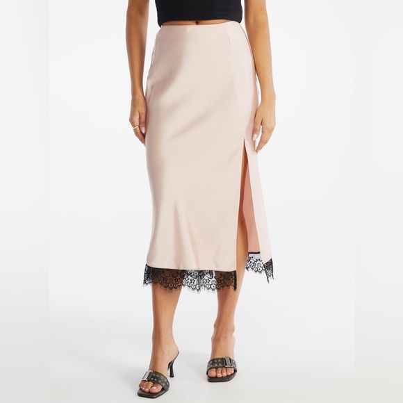 JustFab Dresses & Skirts - NWT JustFab Elegant Ballerina Pink Women's Satin Skirt With Black Lace Trim